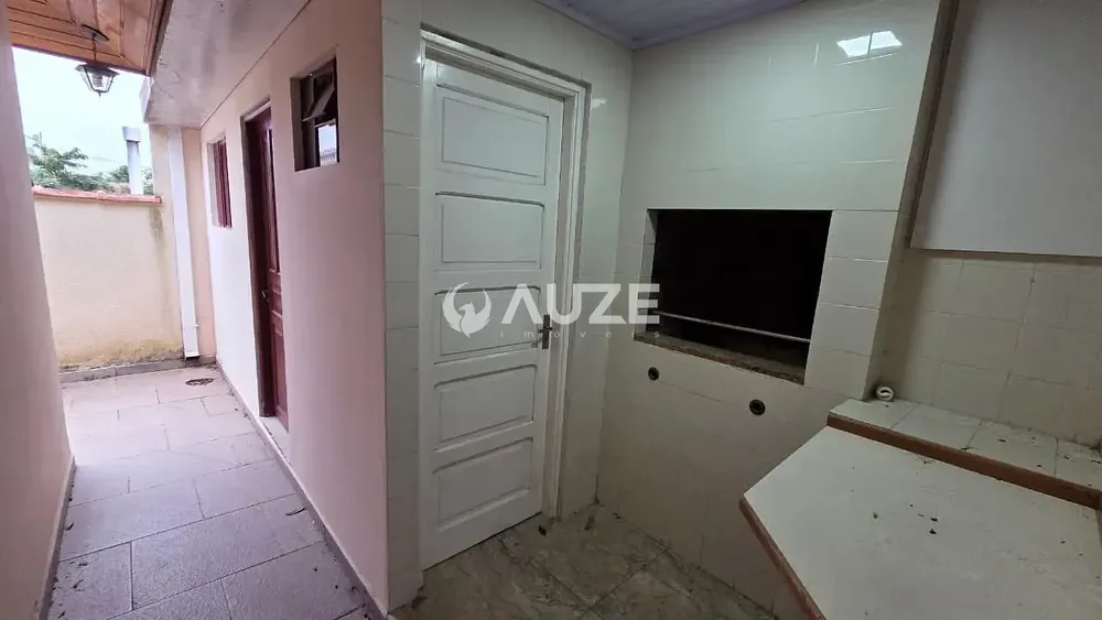 Casa, 3 quartos, 97 m² - Foto 2