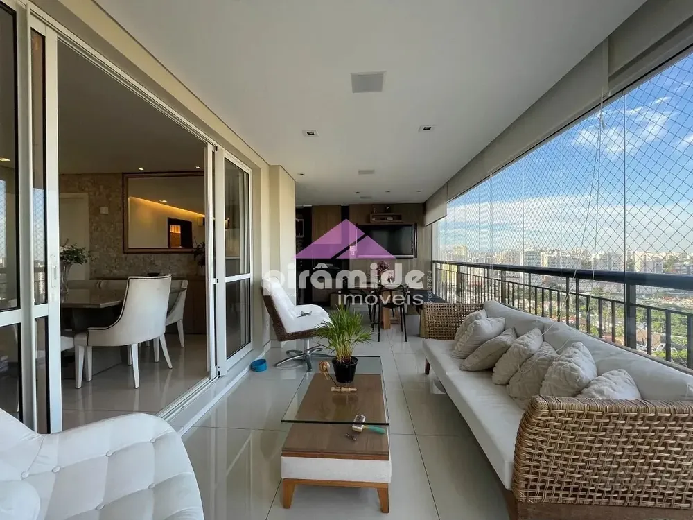 Apartamento, 3 quartos, 194 m² - Foto 1