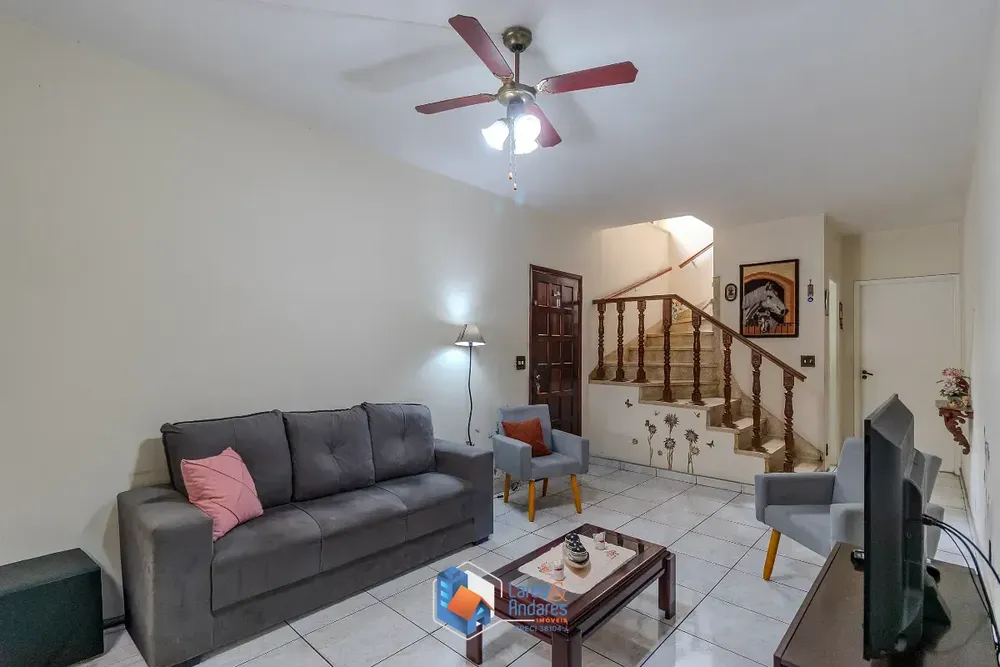 Casa, 3 quartos, 141 m² - Foto 1
