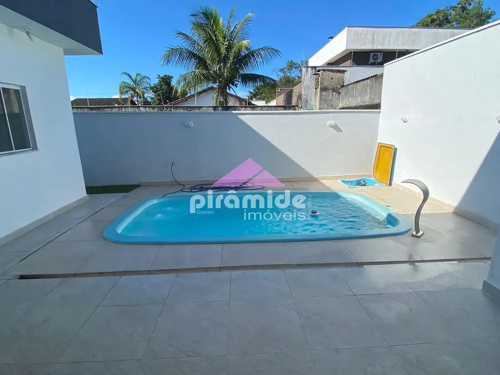 Casa, 3 quartos, 180 m² - Foto 2