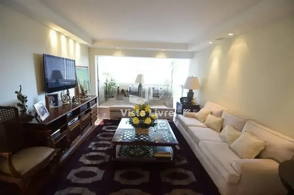 Apartamento, 3 quartos, 241 m² - Foto 2