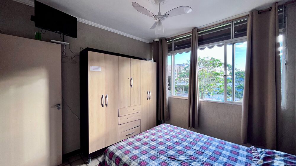 Apartamento à venda com 1 quarto, 50m² - Foto 2