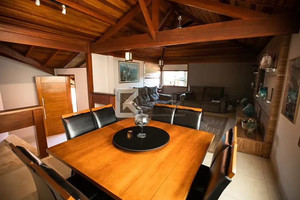 Chácara, 4 quartos, 1000 m² - Foto 1