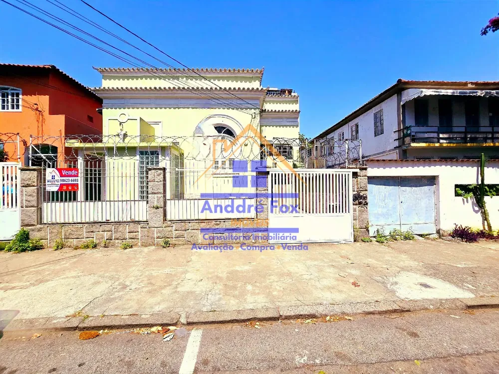 Casa, 5 quartos, 215 m² - Foto 2