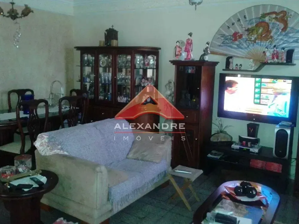 Casa, 3 quartos, 223 m² - Foto 2