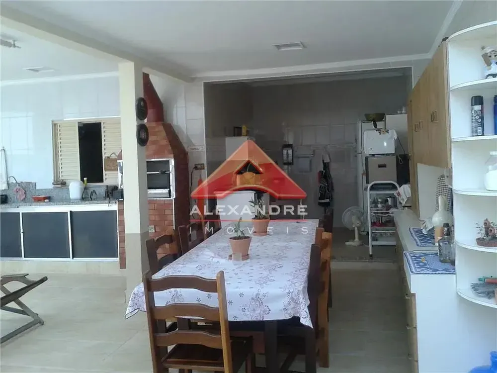 Casa, 3 quartos, 223 m² - Foto 6
