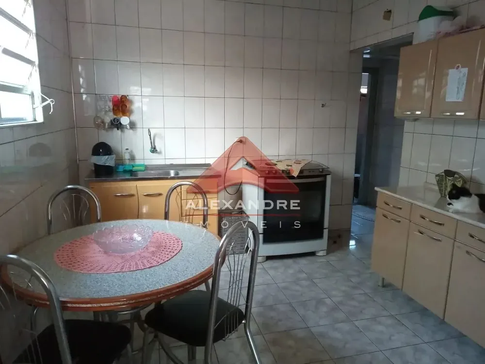 Casa, 3 quartos, 220 m² - Foto 8