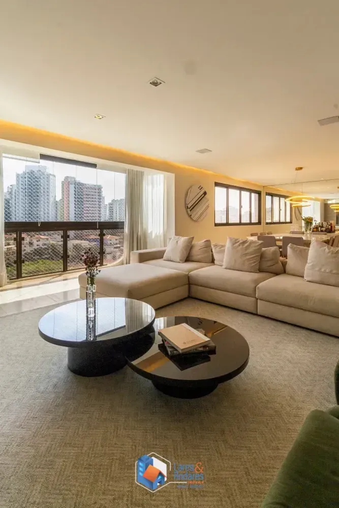 Apartamento, 3 quartos, 186 m² - Foto 1