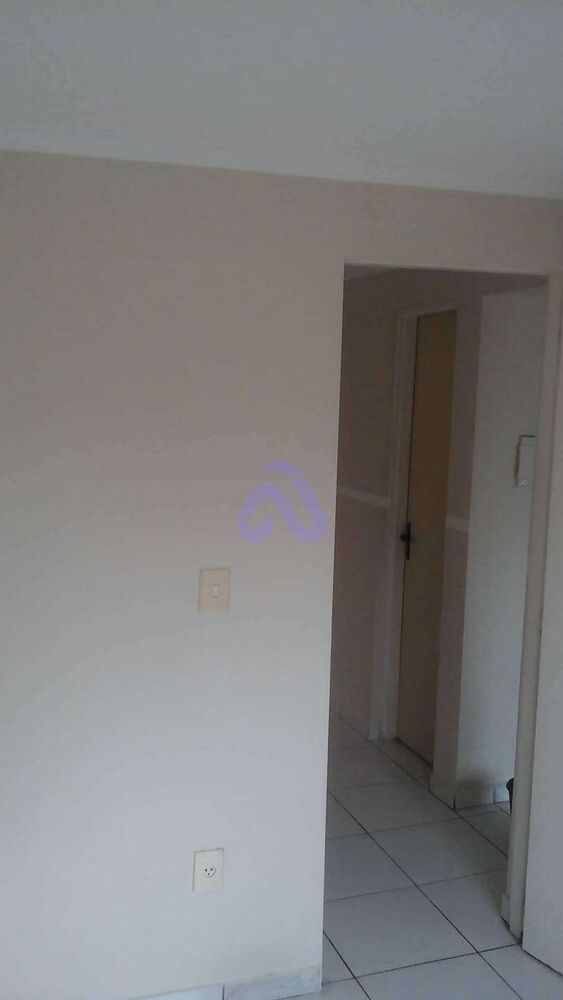 Apartamento à venda com 3 quartos, 49m² - Foto 2