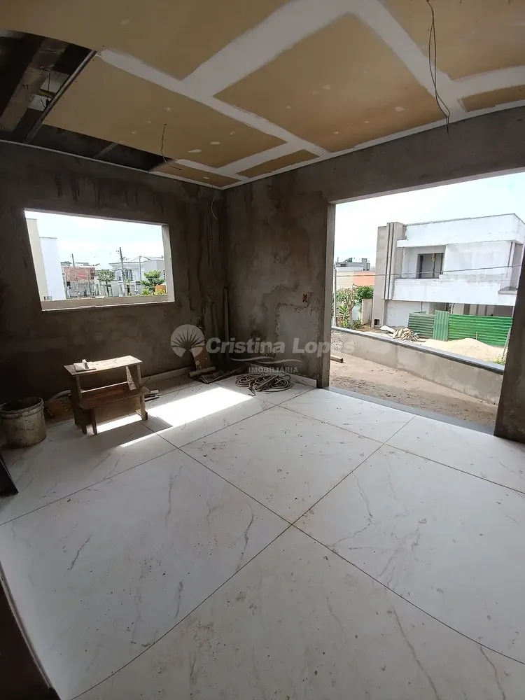 Casa, 4 quartos, 217 m² - Foto 1