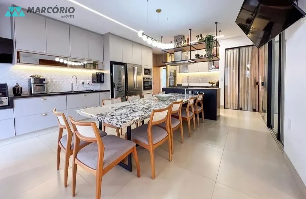 Casa, 4 quartos, 255 m² - Foto 2