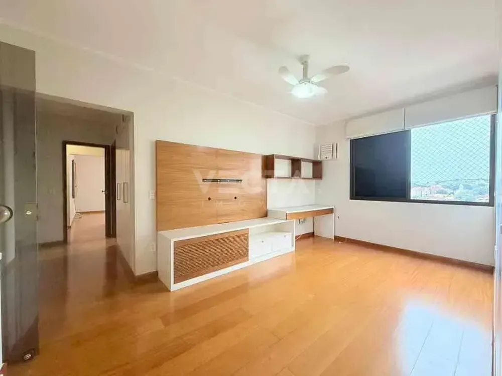Apartamento, 3 quartos, 182 m² - Foto 1