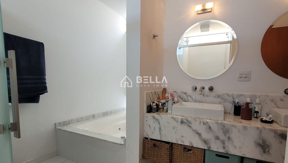 Casa à venda com 3 quartos, 230m² - Foto 3