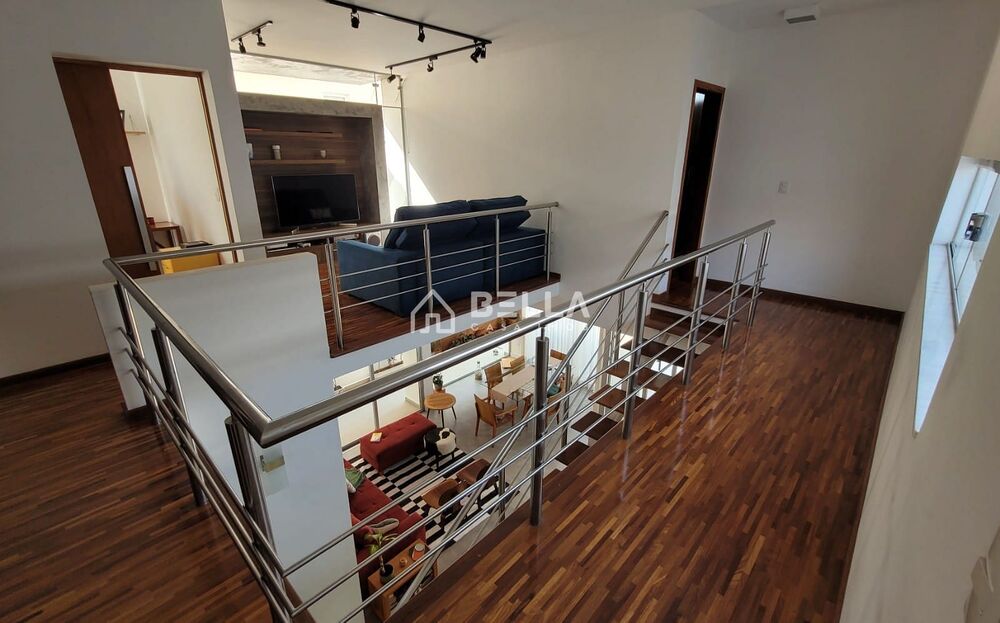 Casa à venda com 3 quartos, 230m² - Foto 4