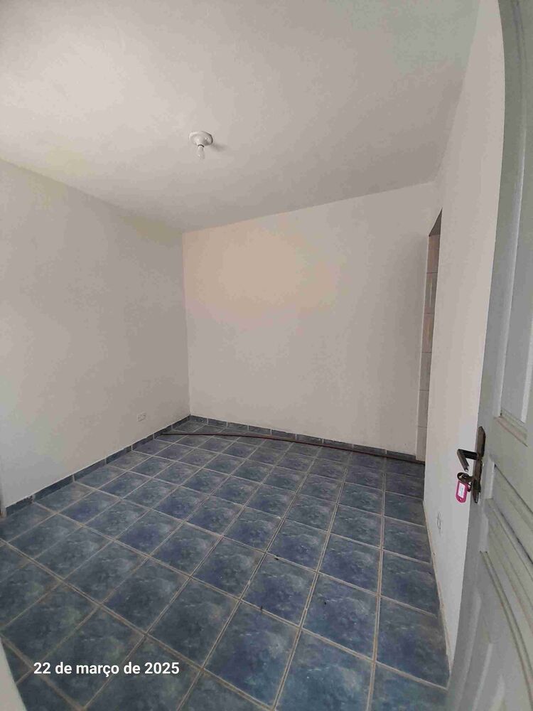 Casa à venda com 2 quartos, 86m² - Foto 4