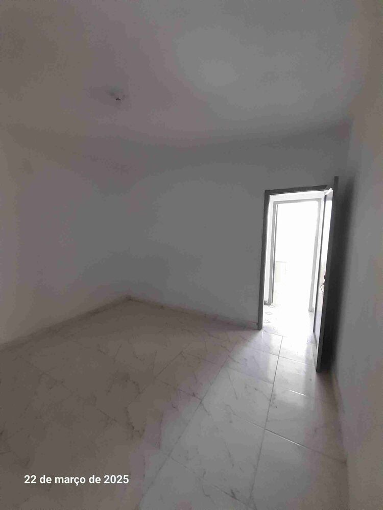 Casa à venda com 2 quartos, 86m² - Foto 1
