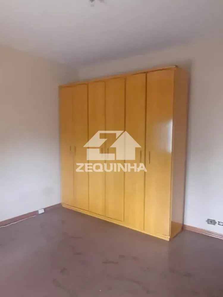 Casa, 3 quartos, 237 m² - Foto 3