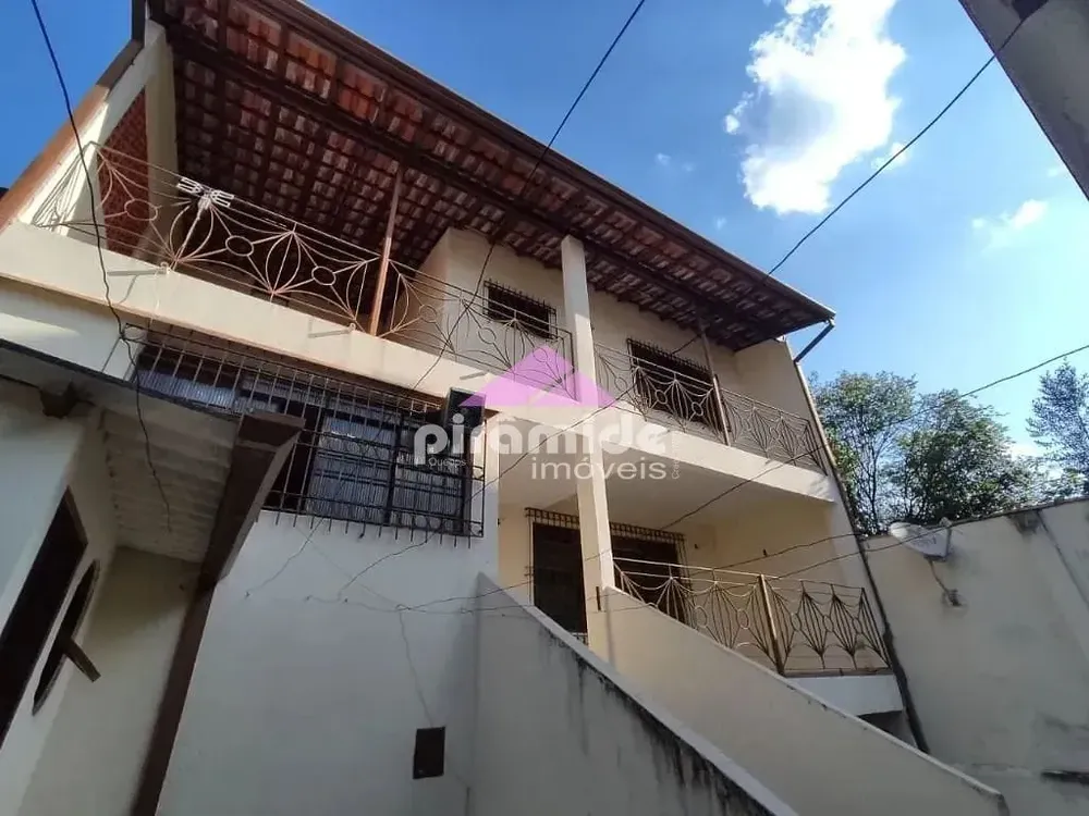 Casa, 3 quartos, 138 m² - Foto 1
