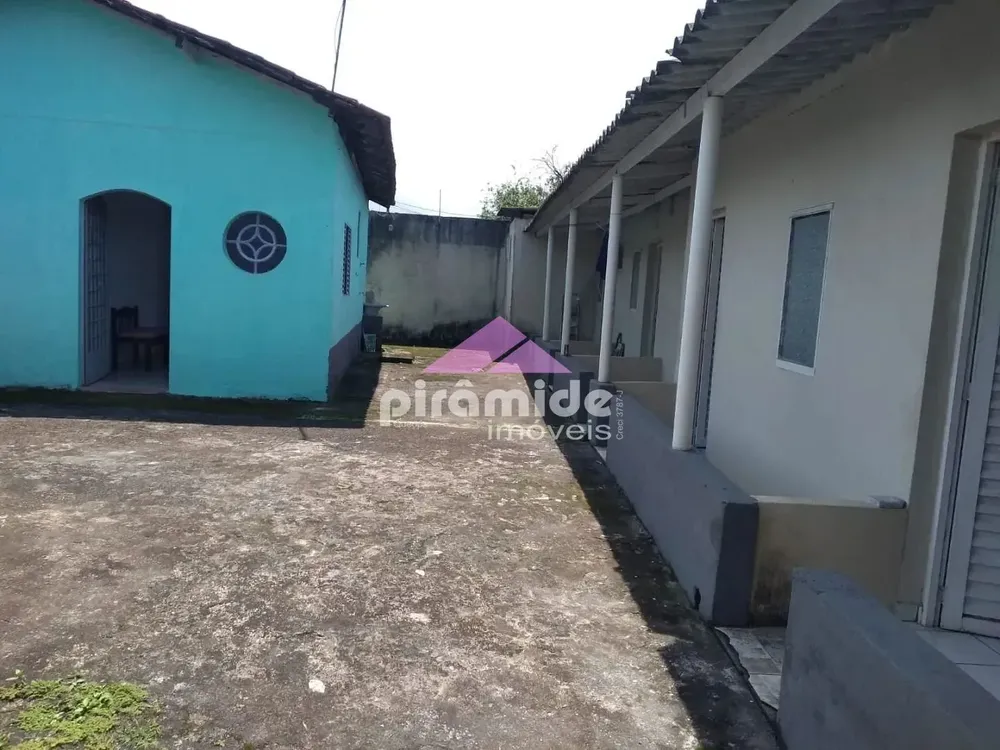 Casa, 7 quartos, 220 m² - Foto 2