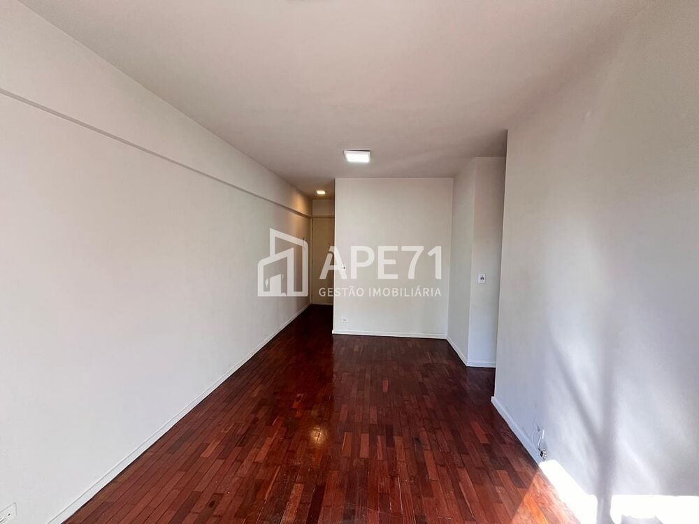 Apartamento à venda e aluguel com 1 quarto, 45m² - Foto 3