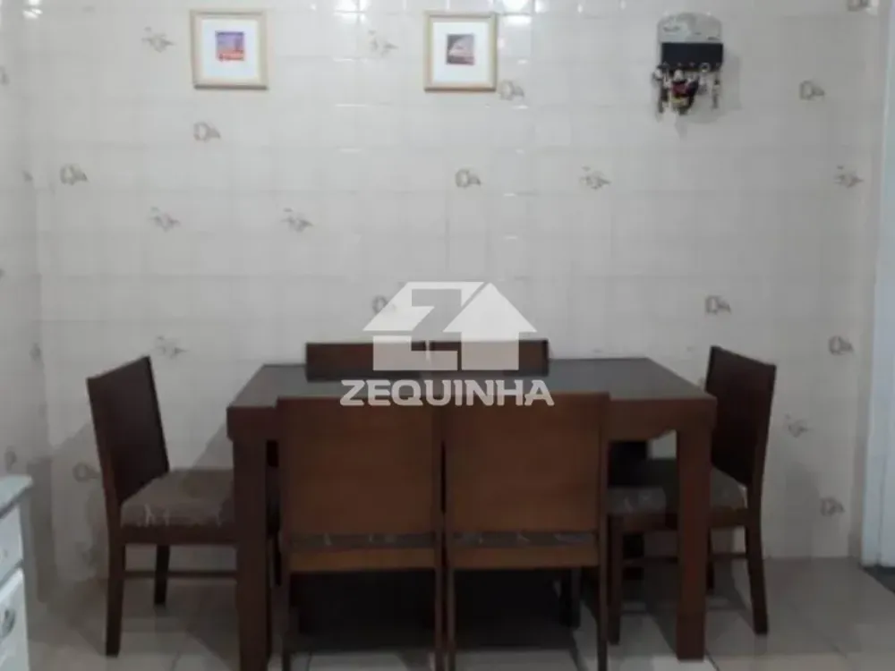 Casa, 3 quartos, 240 m² - Foto 3