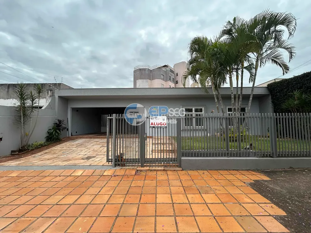 Casa, 1 quarto, 242 m² - Foto 1