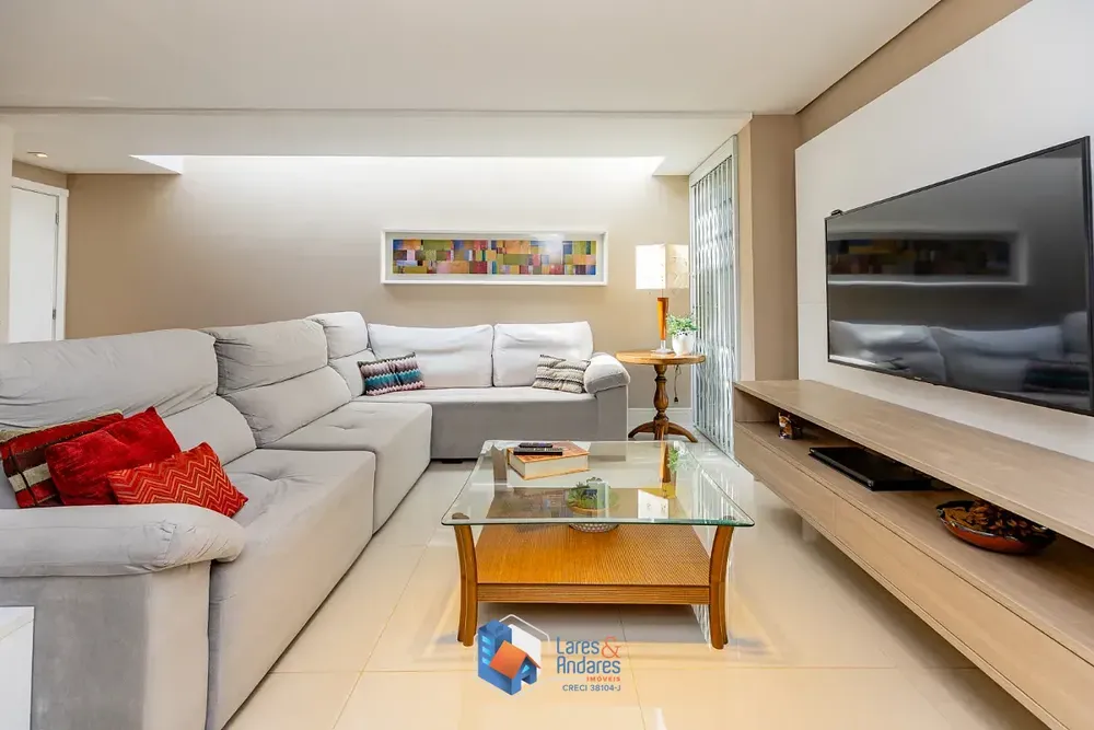 Casa, 4 quartos, 167 m² - Foto 2