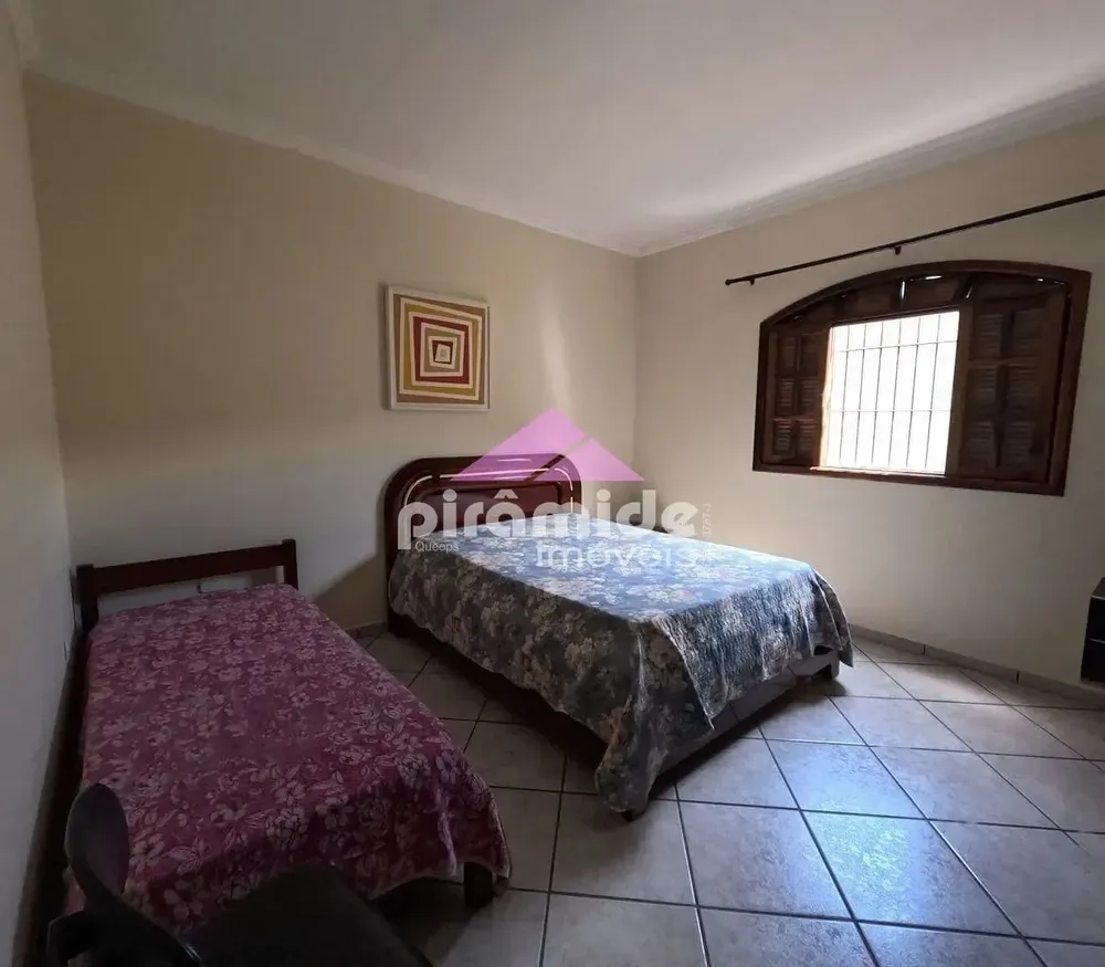 Casa, 3 quartos, 200 m² - Foto 4