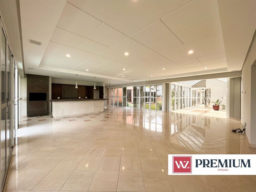 Casa à venda com 4 quartos, 1000m² - Foto 2
