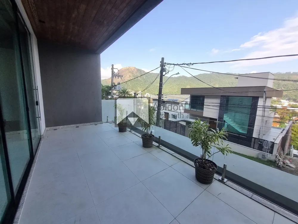 Casa, 4 quartos, 300 m² - Foto 1