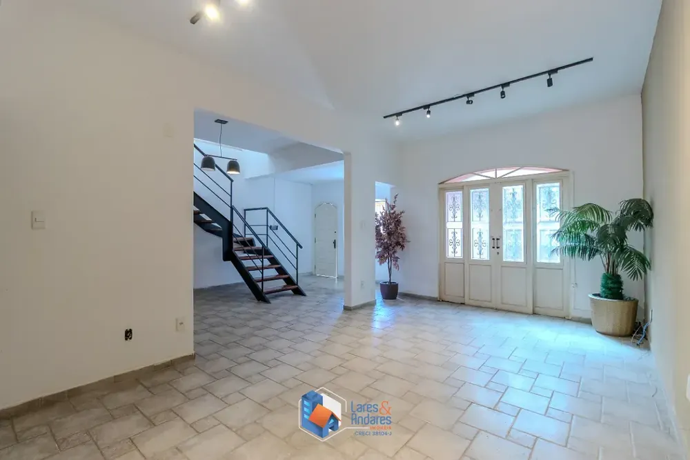 Casa, 3 quartos, 260 m² - Foto 3