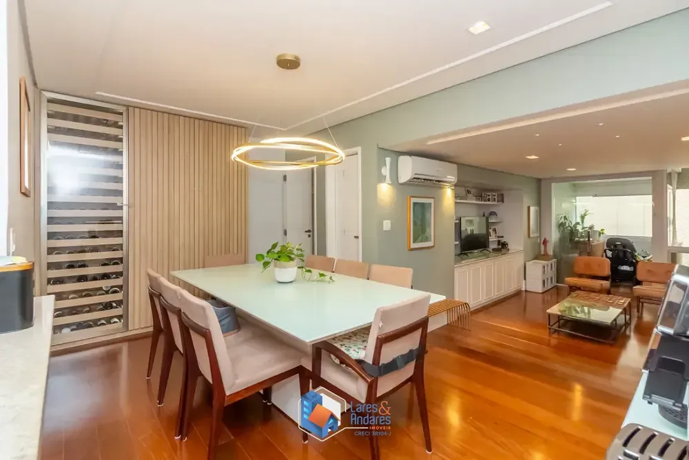 Apartamento, 3 quartos, 130 m² - Foto 1