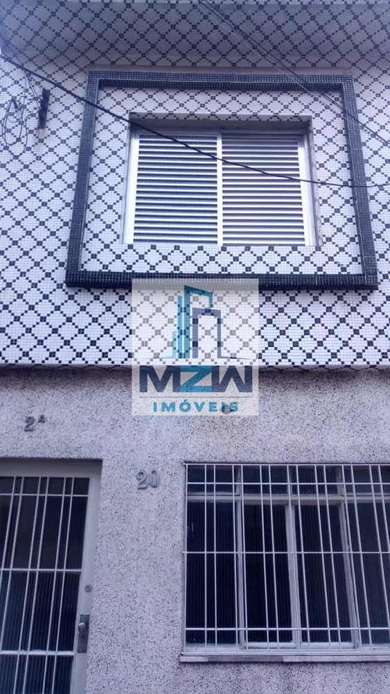 Sobrado à venda com 2 quartos, 54m² - Foto 1