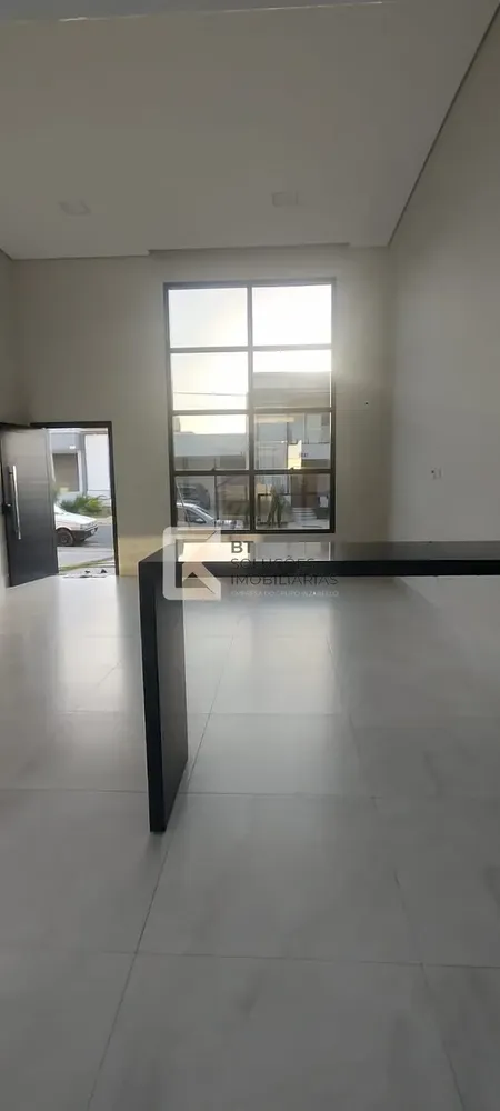 Casa, 3 quartos, 196 m² - Foto 1