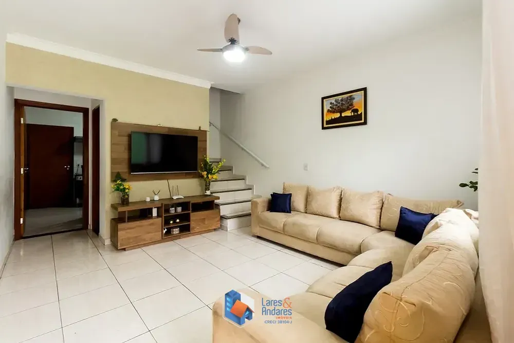 Casa, 2 quartos, 83 m² - Foto 1