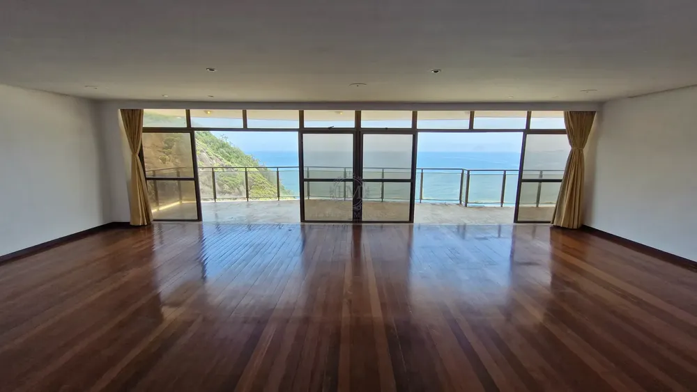 Apartamento, 3 quartos, 270 m² - Foto 1