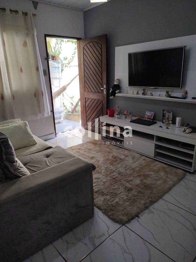 Casa à venda com 3 quartos, 154m² - Foto 1