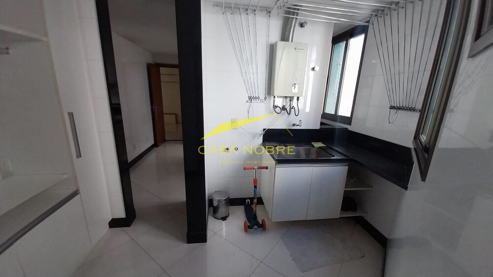 Apartamento à venda com 4 quartos, 140m² - Foto 19