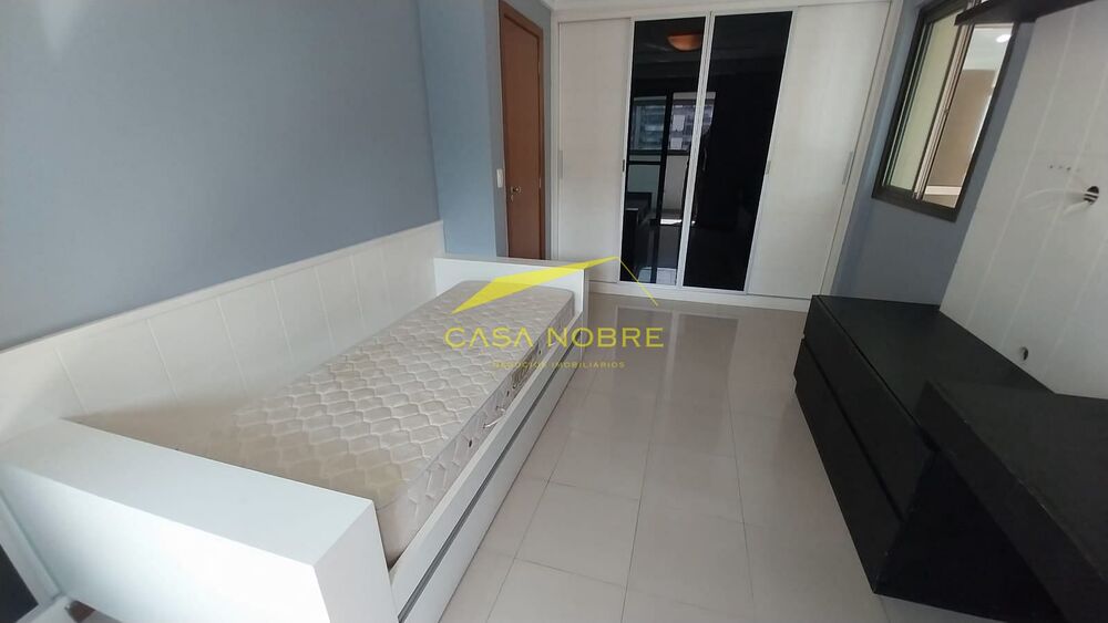 Apartamento à venda com 4 quartos, 140m² - Foto 15