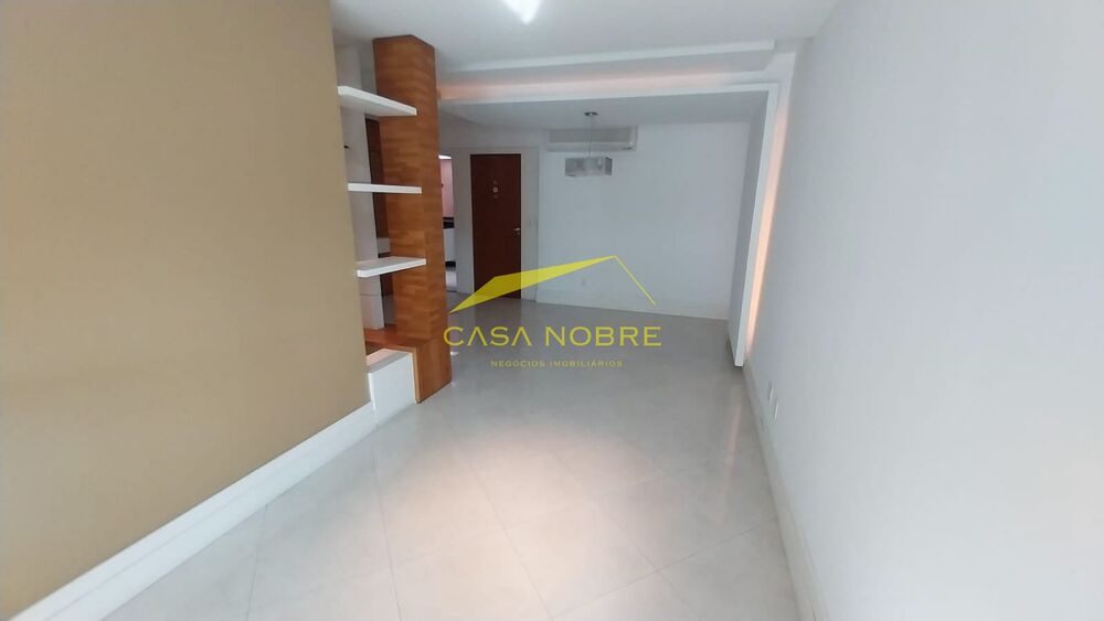 Apartamento à venda com 4 quartos, 140m² - Foto 3