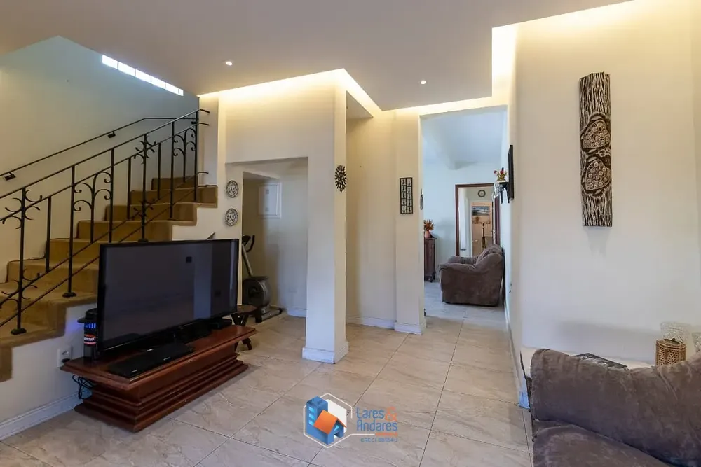 Sobrado, 4 quartos, 205 m² - Foto 2