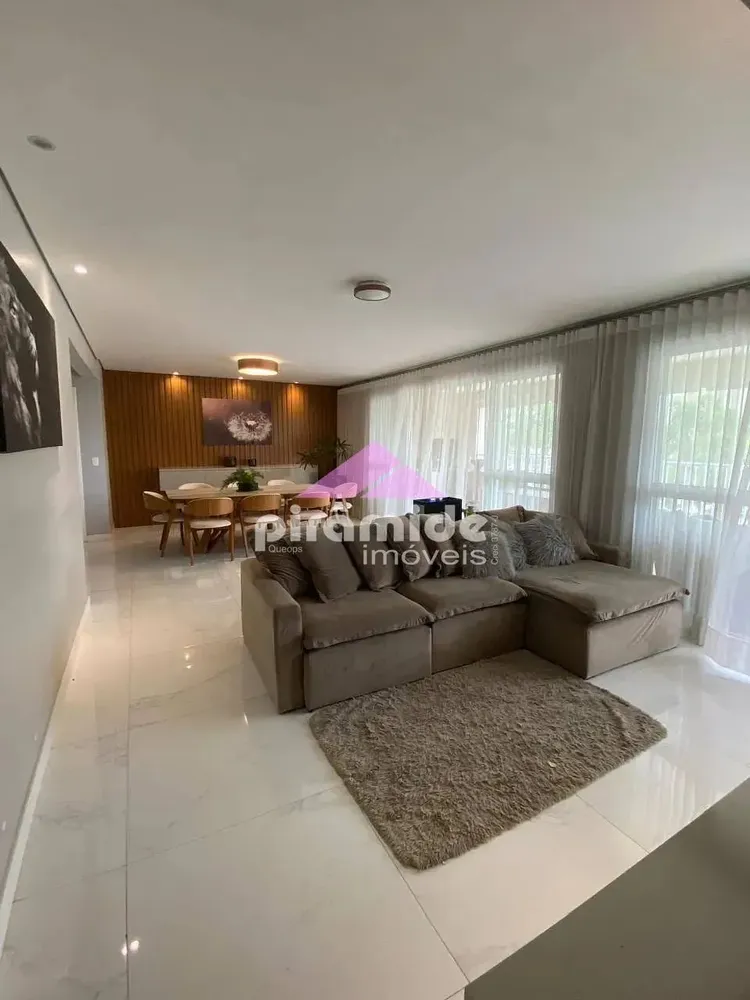 Apartamento, 3 quartos, 156 m² - Foto 1