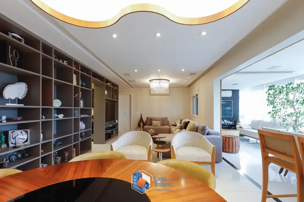 Apartamento, 3 quartos, 159 m² - Foto 2