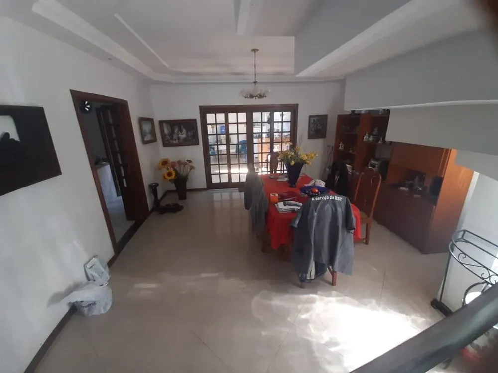 Casa, 4 quartos, 270 m² - Foto 2
