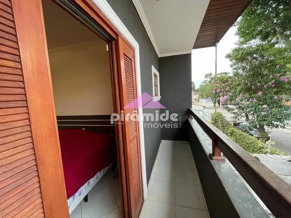 Casa, 3 quartos, 131 m² - Foto 2