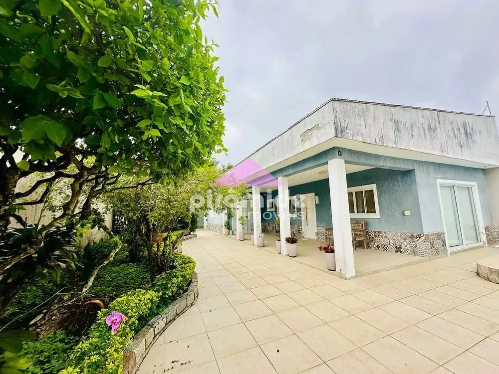 Casa, 2 quartos, 180 m² - Foto 1