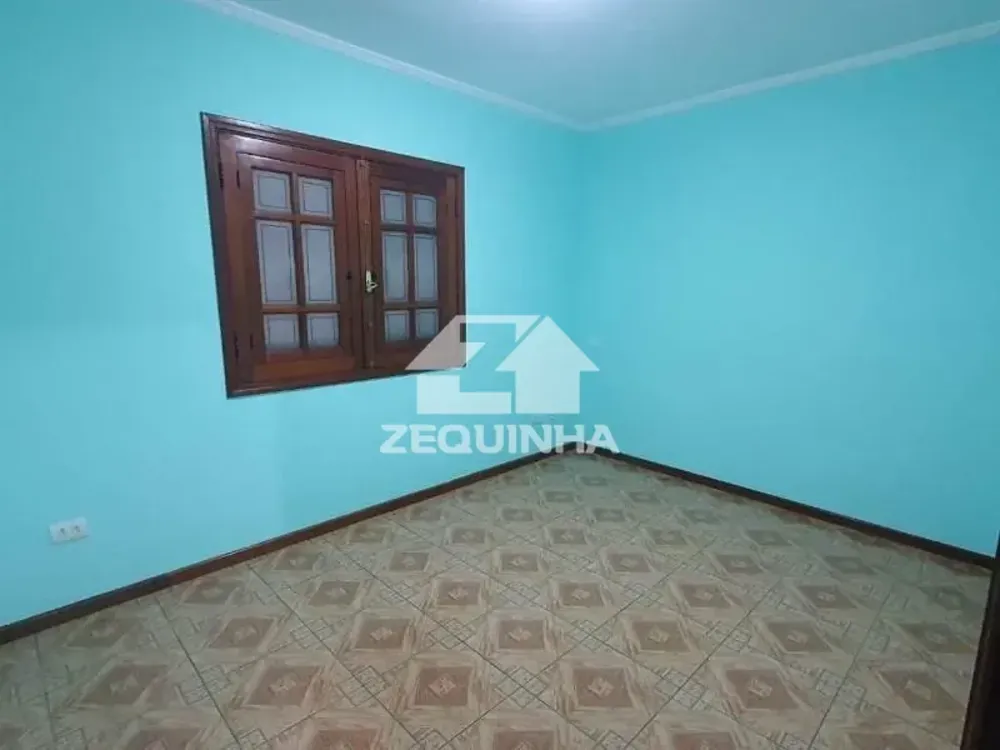 Casa, 3 quartos, 245 m² - Foto 1