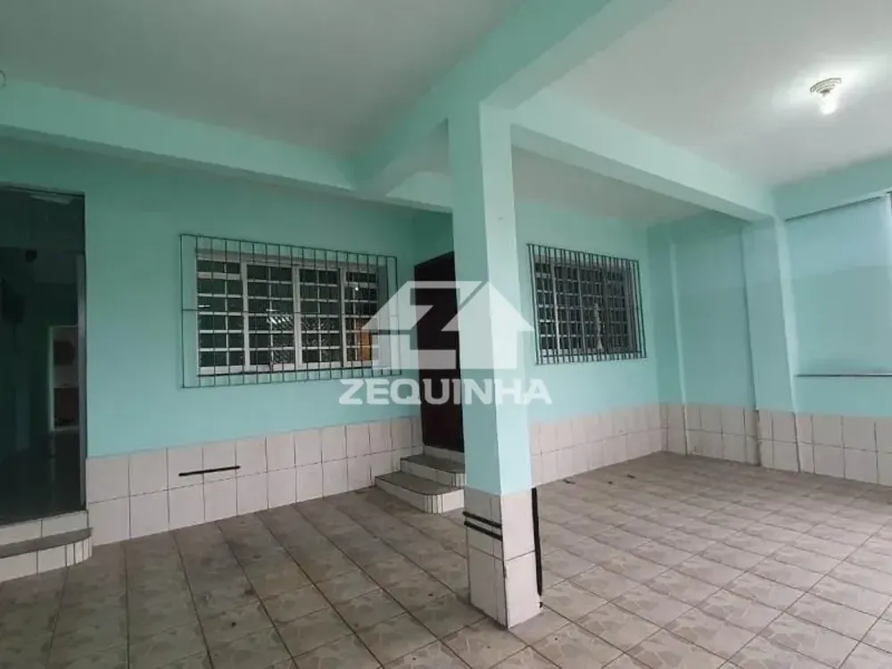 Casa, 3 quartos, 245 m² - Foto 2