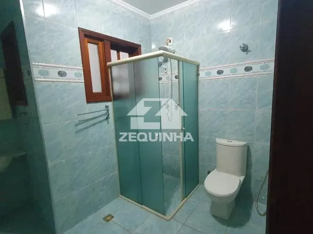 Casa, 3 quartos, 245 m² - Foto 3