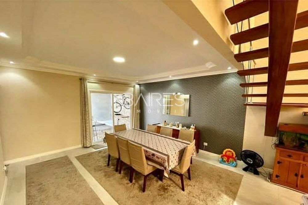 Casa à venda com 3 quartos, 200m² - Foto 12
